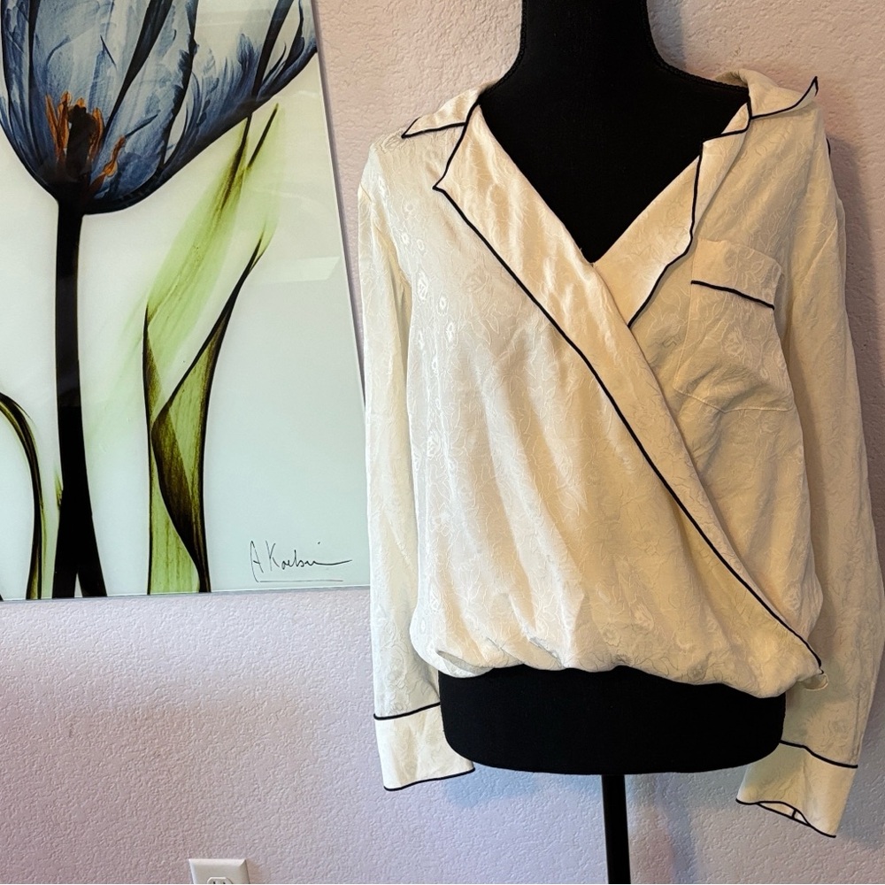Veronica Beard Cream Wrap Top with Black Trim - floral details